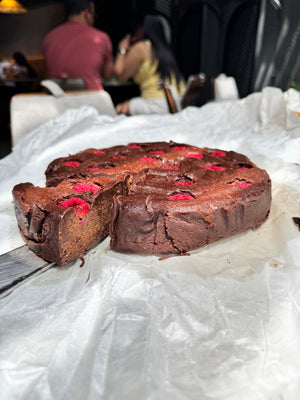 TORTA DE CHOCOLATE CON FRAMBUESAS