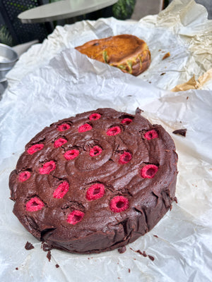TORTA DE CHOCOLATE CON FRAMBUESAS